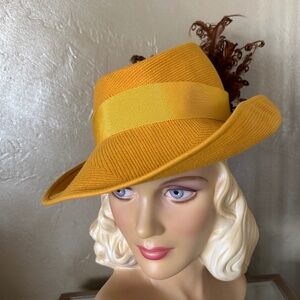 MOD 1960s' YELLOW FLEXIBLE FELT FEDORA + TOPSTITCHING & BROWN CURLY FEATHERS